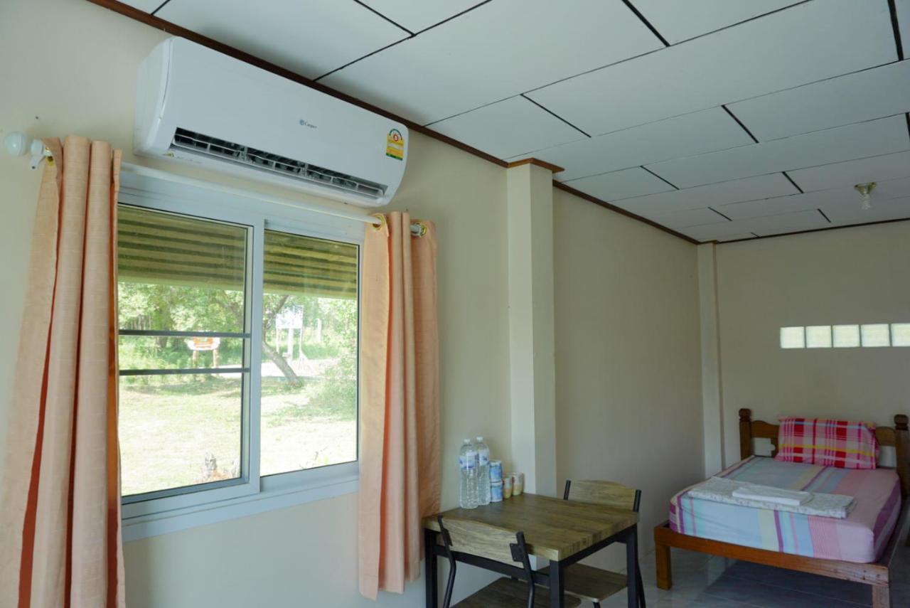Hotel T And T House (Adults Only) Koh Phayam Exterior foto